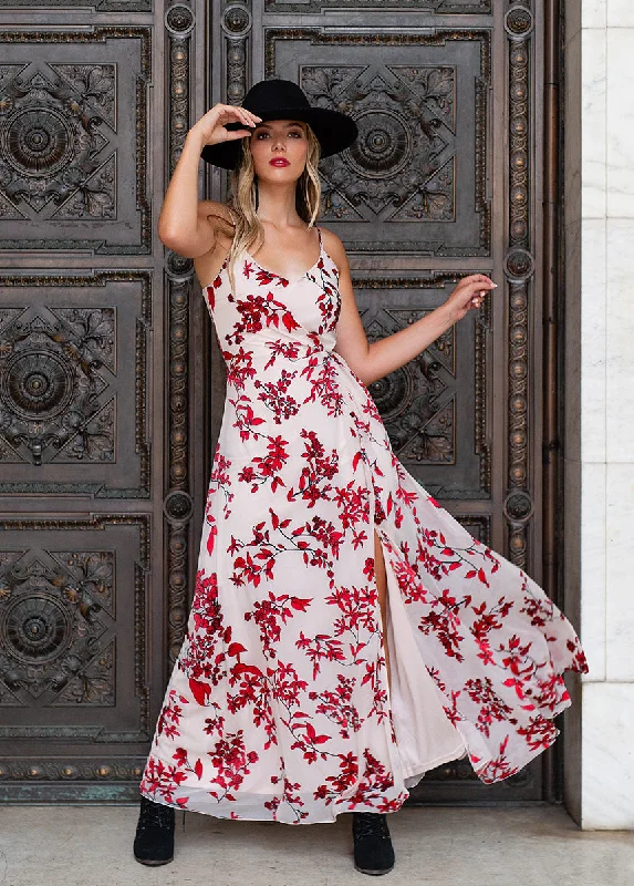 Sathia Dress in Ivory Flower Laid - back Women's Style