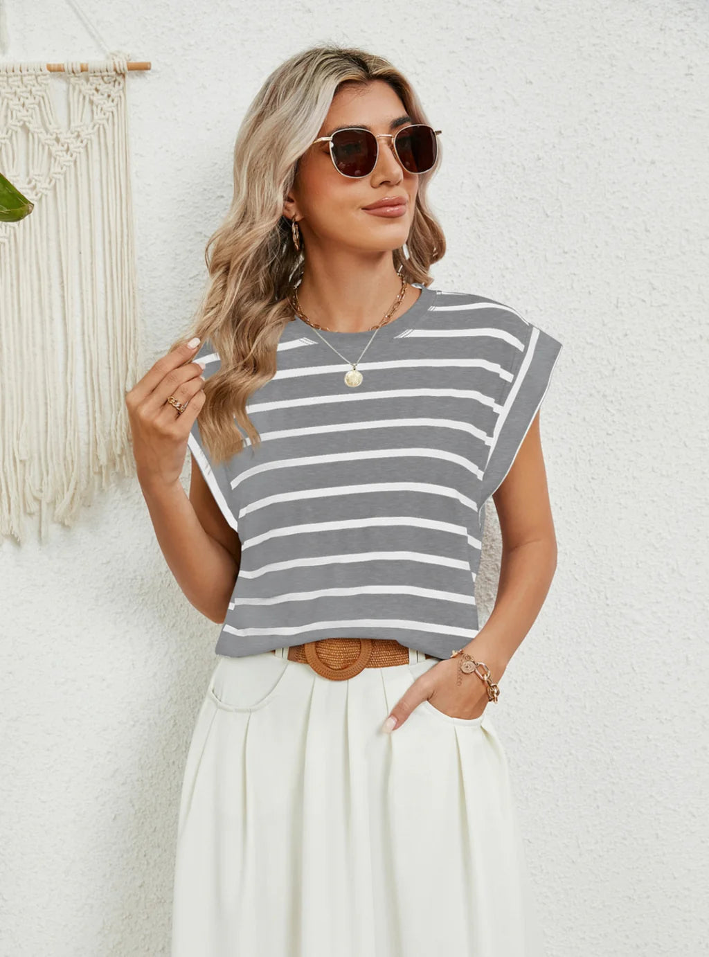 ROUND NECK LOOSE SHORT SLEEVE STRIPED T-SHIRT